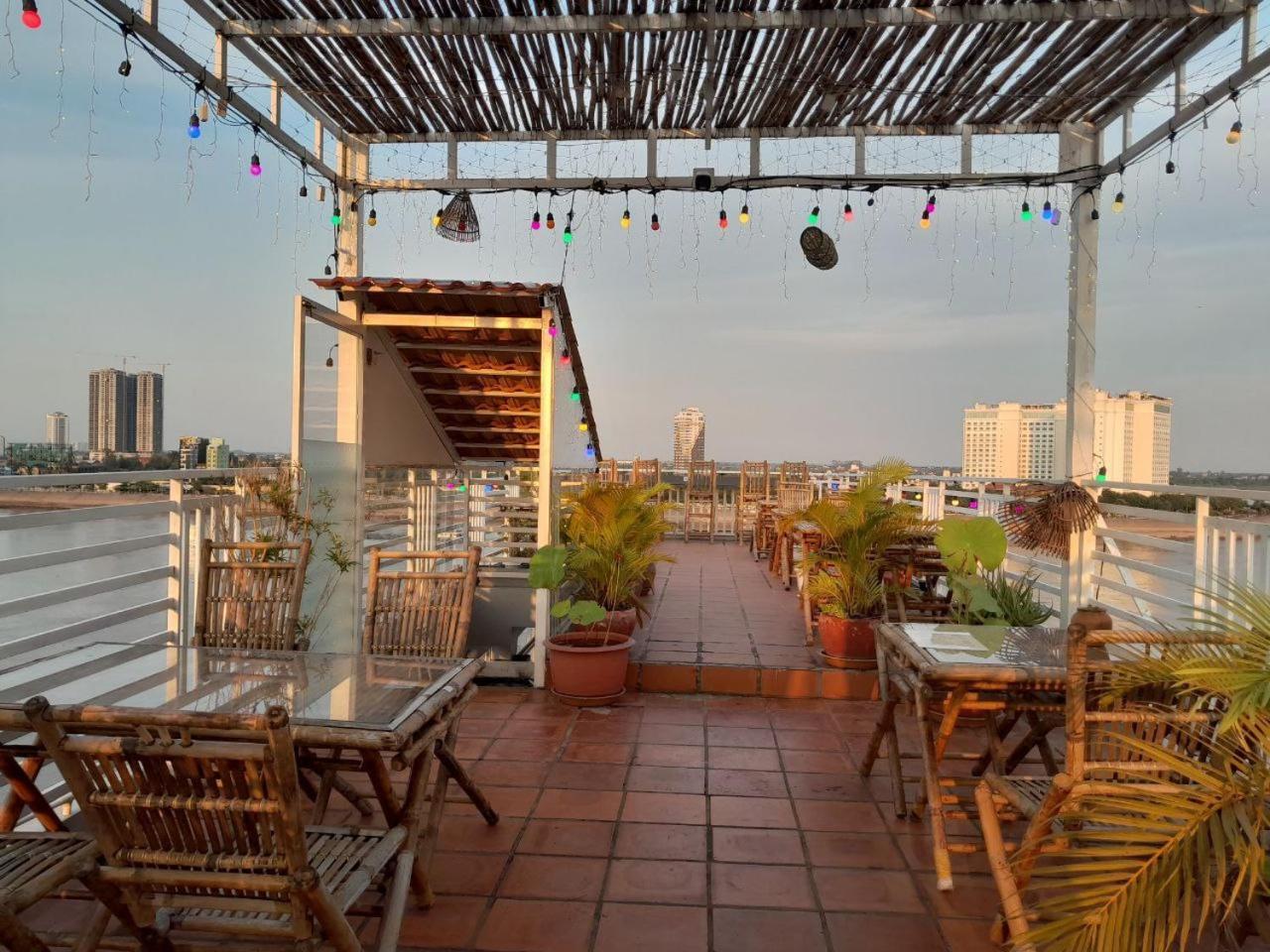 4 Rivers Hotel Phnom Penh Extérieur photo