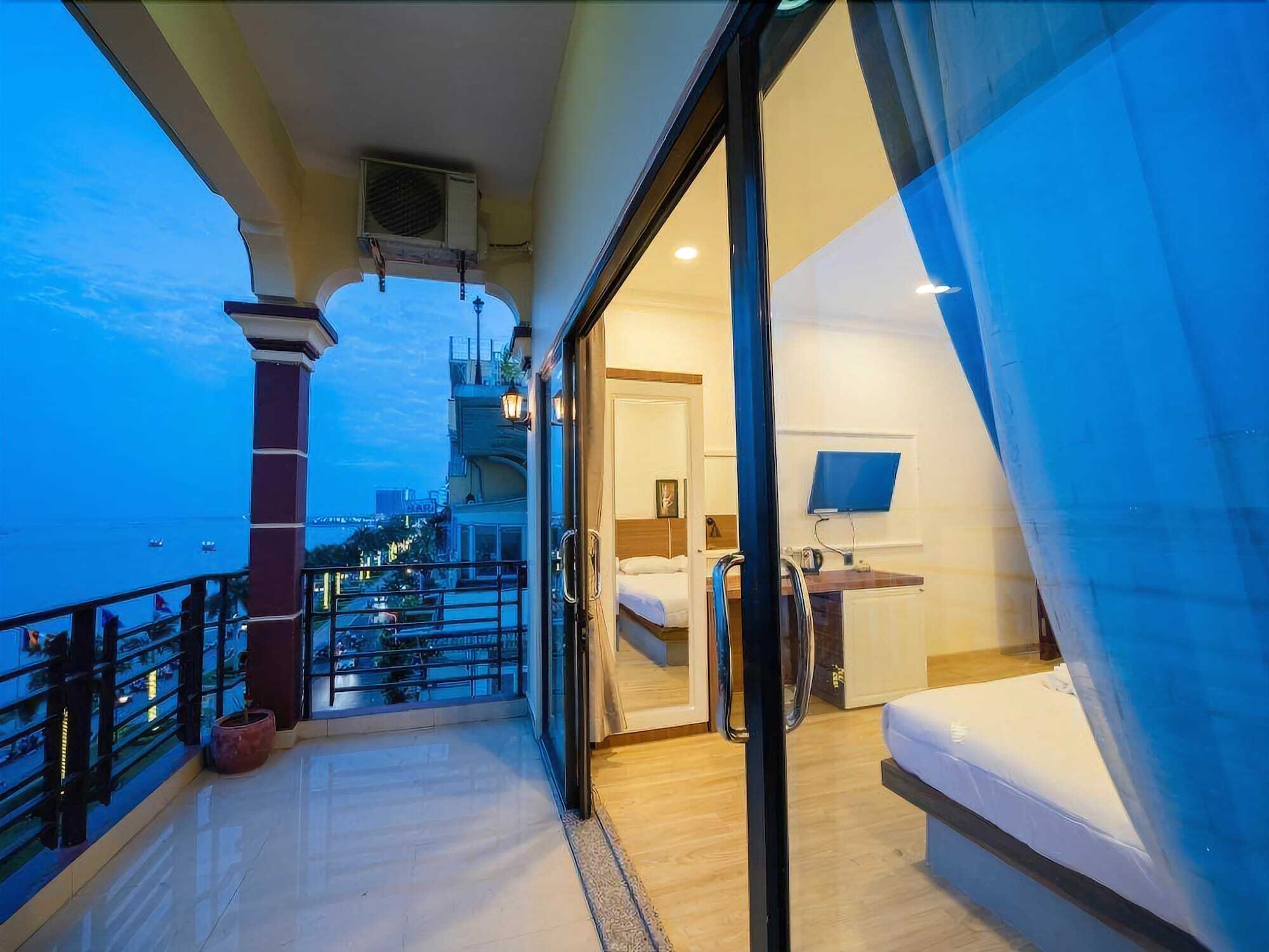 4 Rivers Hotel Phnom Penh Extérieur photo